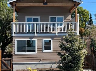 1304 Bennett Ave, Bellingham, WA 98225