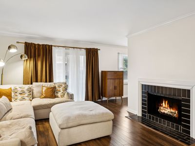 101 Hillsboro Pl, Nashville, TN, 37215