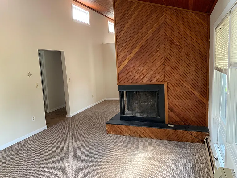 521 South St — Photo 1