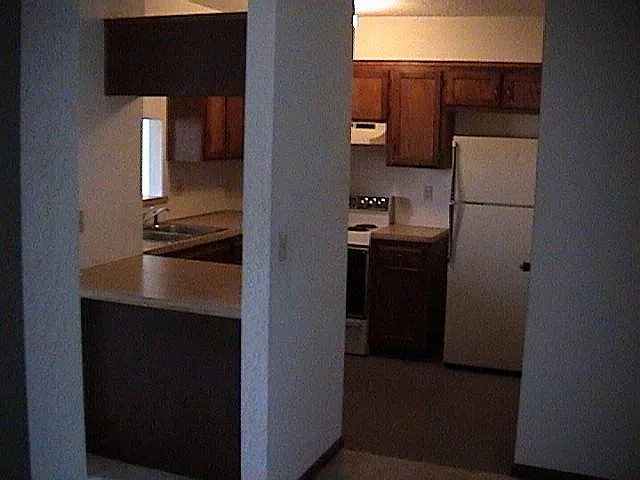 1416 Martway Cir — Photo 5