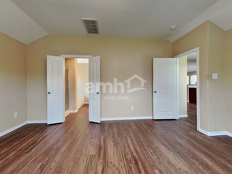 28606 Lockeridge Farms Dr — Photo 11