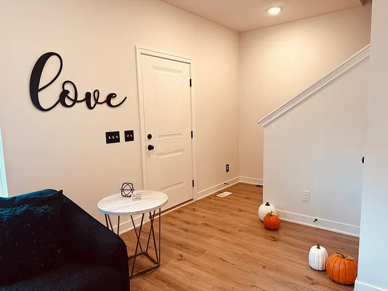 11405 N 161st Ct — Photo 3