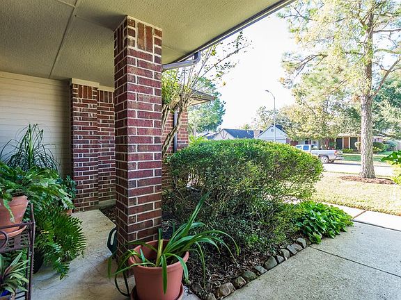 5th image of 15803 Heritage Falls Dr