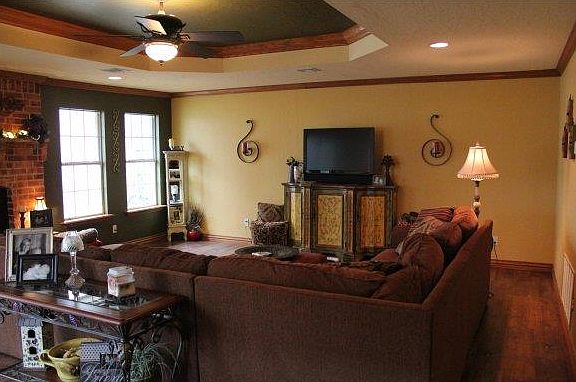 3rd image of 1704 W Avenue D