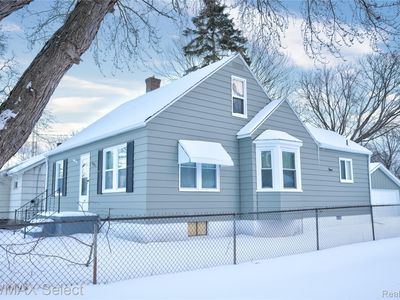 1085 W Parkwood Ave, Flint, MI, 48507