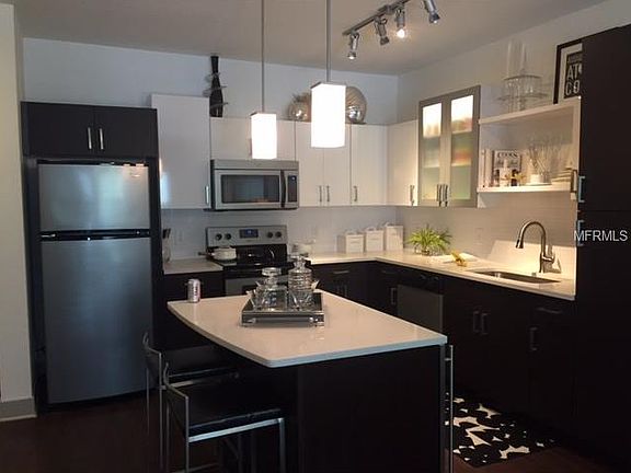 2nd image of 1660 N Mills Ave #2B
