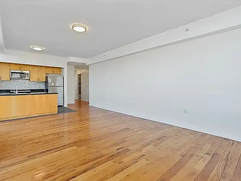 34-46 Vernon Blvd #W1501 — Photo 11