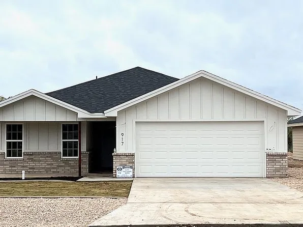 917 E 39th St, San Angelo, TX 76903