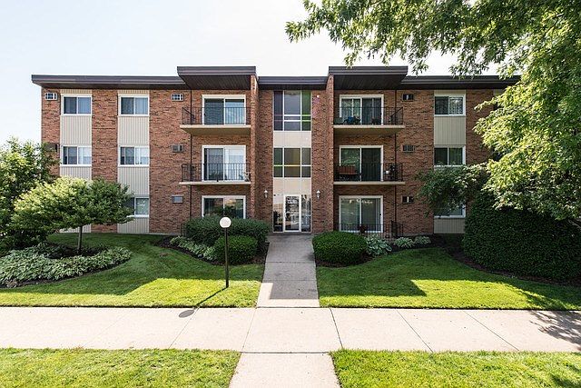 1st image of 9721 S Keeler Ave #7301