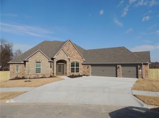 6200 SW Well Ter, Bentonville, AR 72712