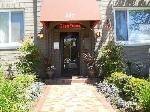 924 16th Ave — Photo 14