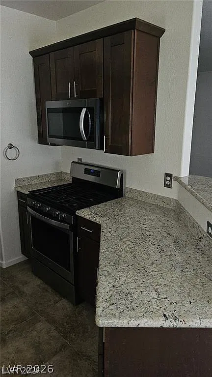 2 bed, 2.0 bath, 1177 sqft, $1,600 — Photo 4
