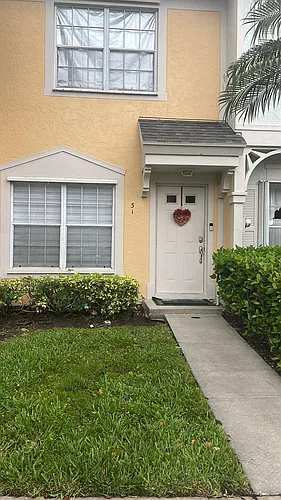 31 Truman Dr Photo 1