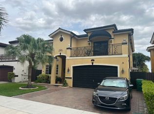 6463 SW 166th Ct, Miami, FL 33193