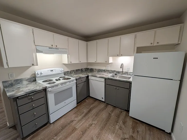1212 & 1214 E Boyd St — Photo 6