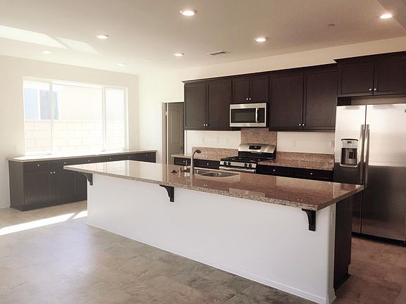 3rd image of 15624 Allspice Ln