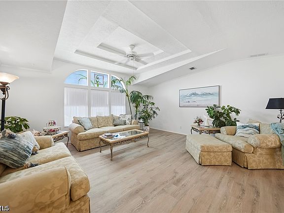 5th image of 600 Woodwyn Ct