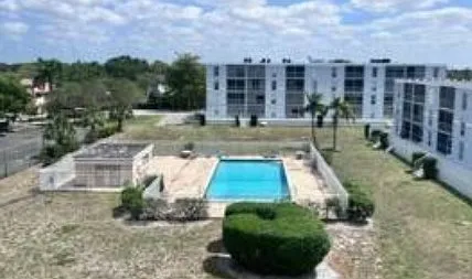 2 bed, 1100 sqft, $2,000 — Photo 2