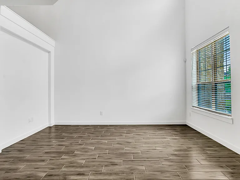 2723 Vista Park Ln — Photo 8