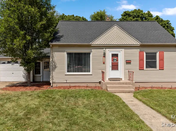1115 Ecklund St NE, Grand Rapids, MI 49505