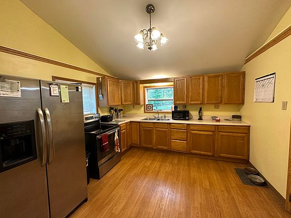 3rd image of 308 Wright St