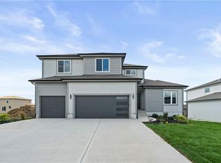 2779 SW 11th Ter, Lees Summit, MO 64081