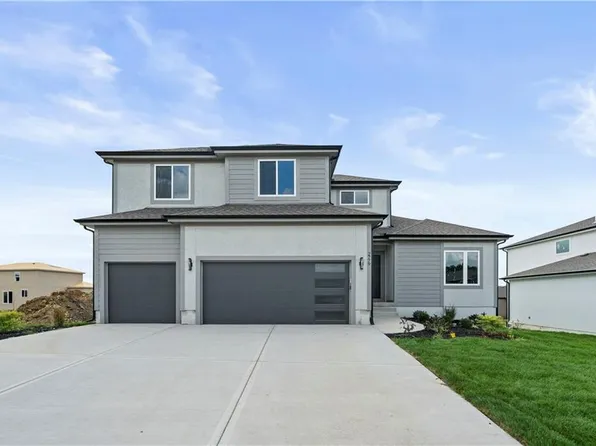 2779 SW 11th Ter, Lees Summit, MO 64081