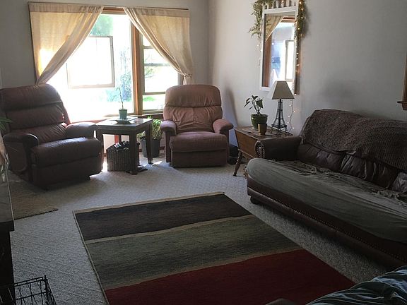 5th image of 3132 W Whipple Dr
