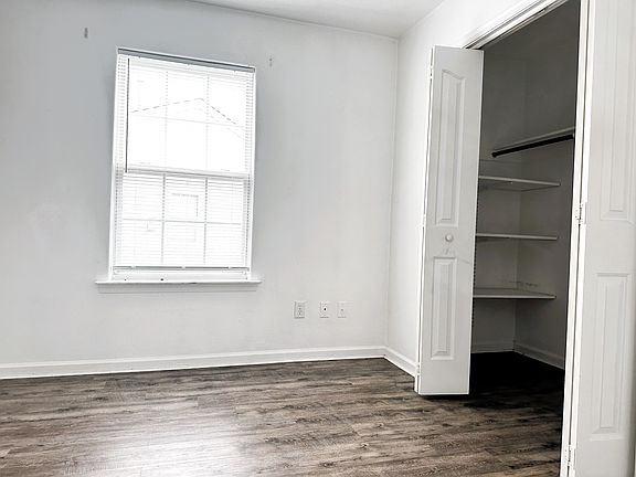 3rd image of 6112 Cambridge Dr W #1