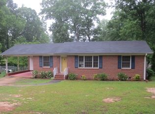 1311 Greenview Dr, Griffin, GA 30224