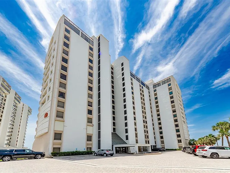 450 S Gulfview Blvd #405 — Photo 1