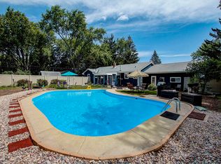 W139N6979 Bay Ridge Ln, Menomonee Falls, WI 53051