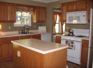 527 Cresthaven Dr, Pittsburgh, PA