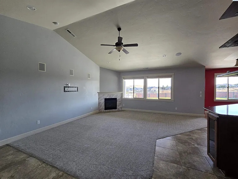 2914 Karlee Dr — Photo 3