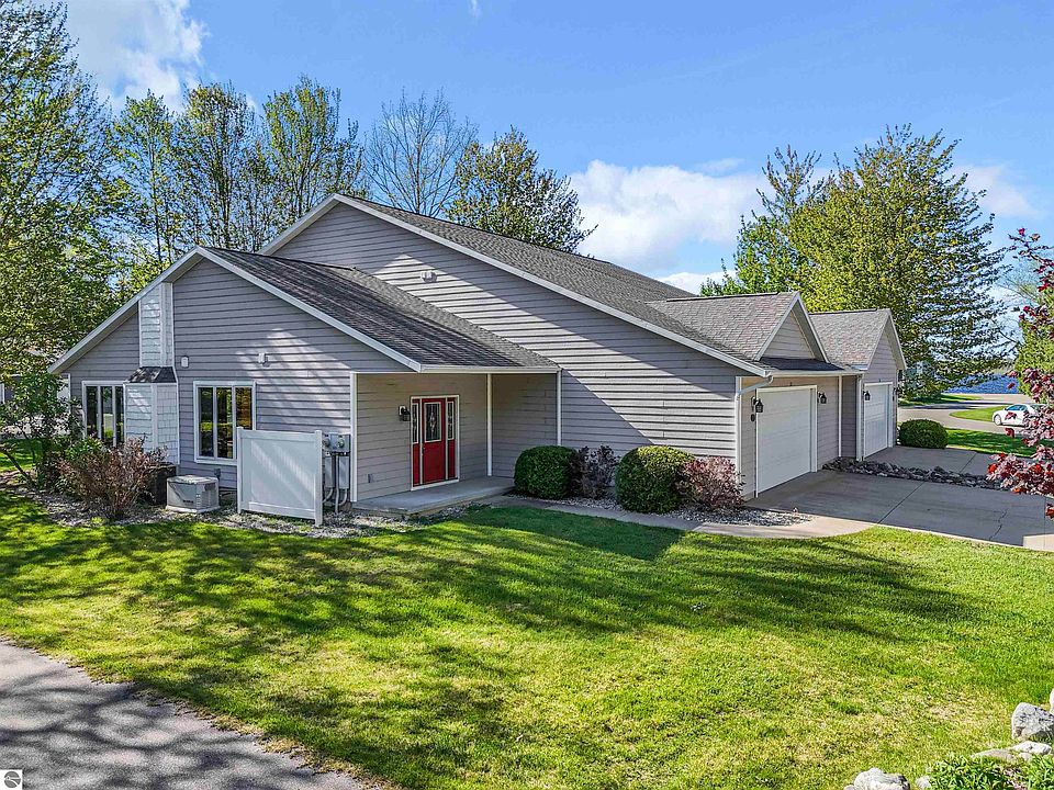 1st image of 122 Davidsen Shores Dr #18