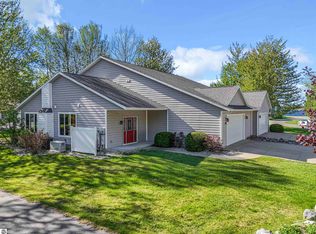 122 Davidsen Shores Dr #18, Cadillac, MI 49601