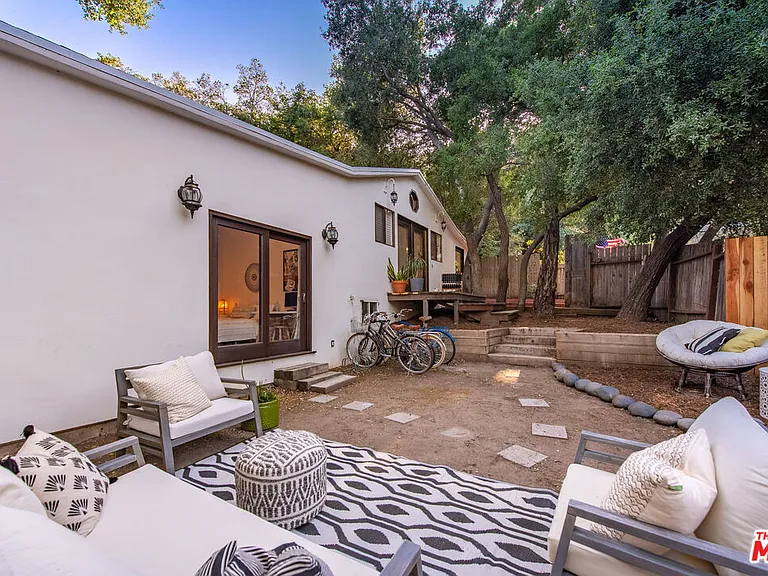 1362 Old Topanga Canyon Rd — Photo 21