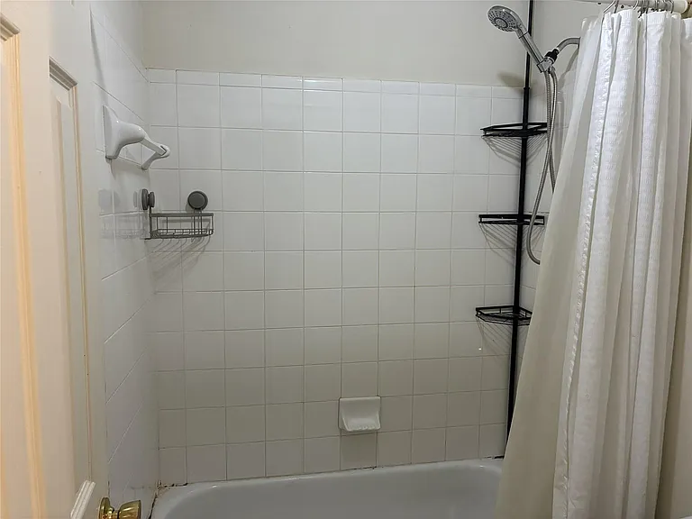 19531 Hickory Meadow Ln — Photo 12