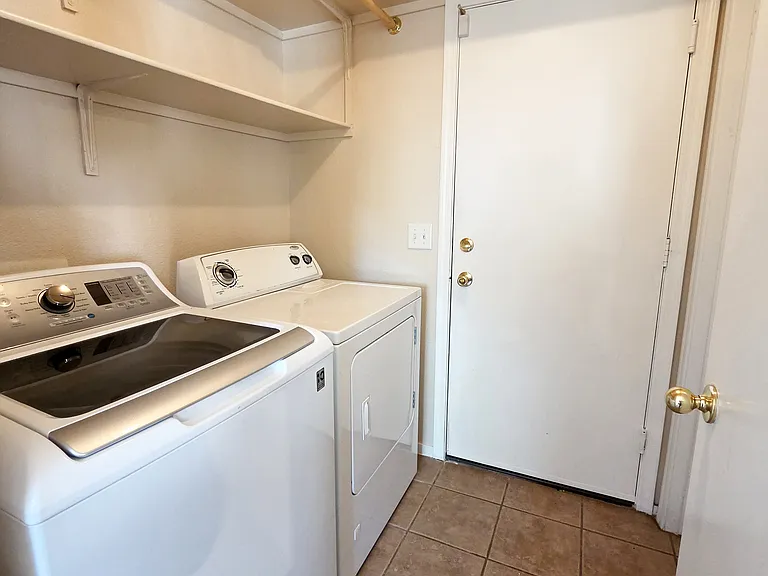 3722 Nestled Oak Ave — Photo 19