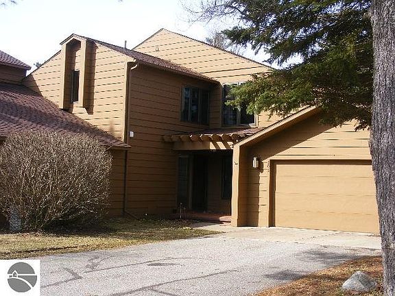 4th image of 105 N Shore Dr W