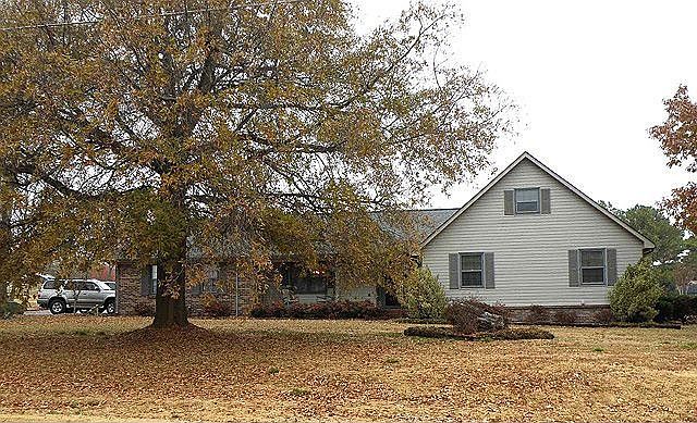 Lovely, comfortable home in a country setting.