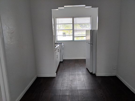 5th image of 725 Lenox Ave #6