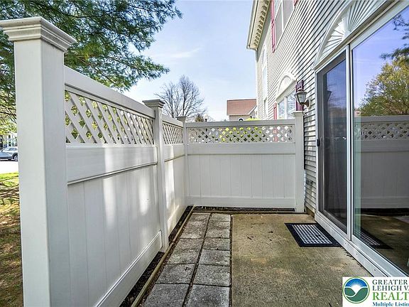 5th image of 1903 Delancey St