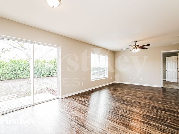 4th image of 1828 NW 13th Ter