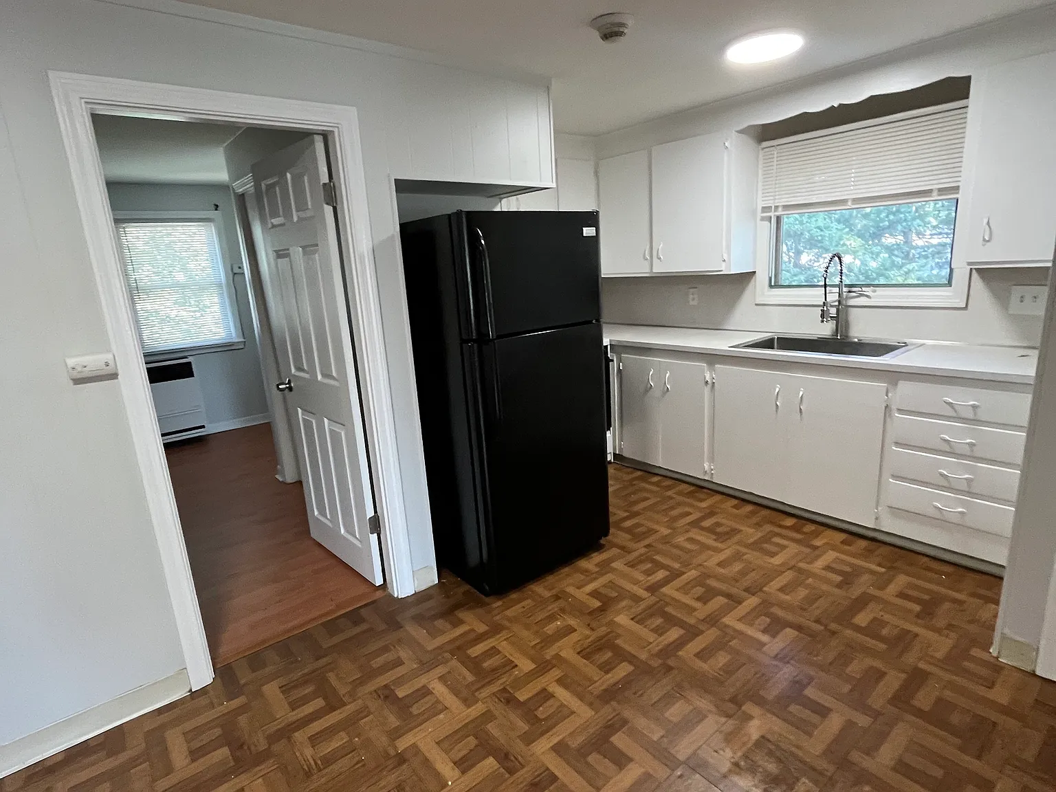 1 bed, 700 sqft, $1,425 — Photo 2