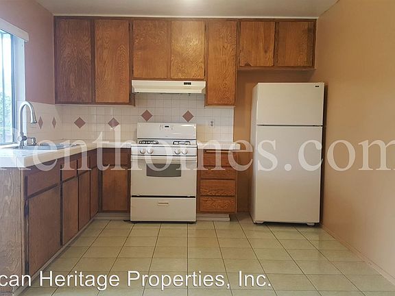 5th image of 10296 Royal Ann Ave