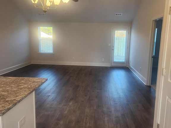 3rd image of 8165 Bannock Cir