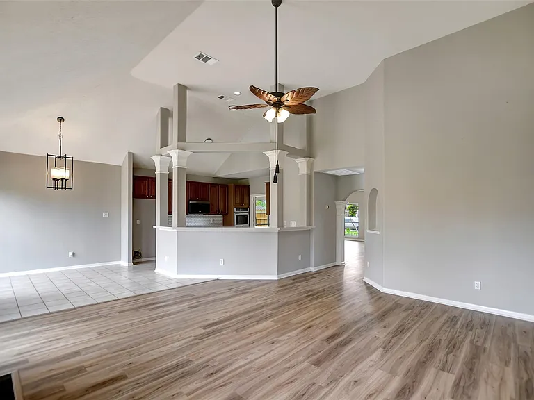 1709 Orlando St — Photo 15