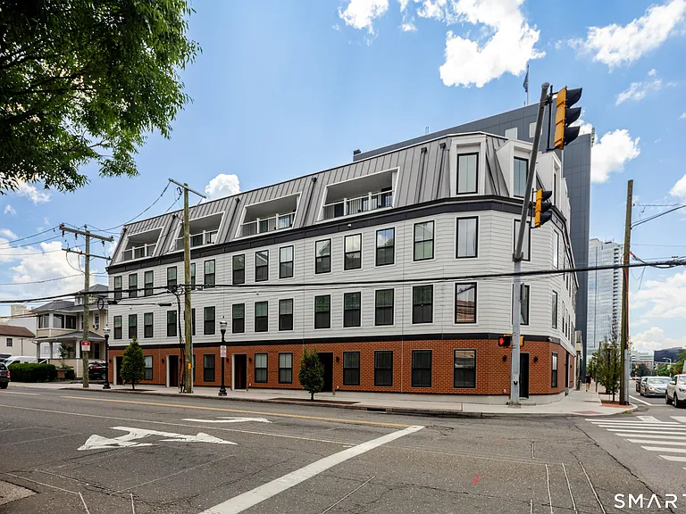 1385 Washington Blvd #5 — Photo 1