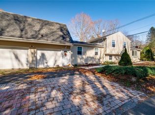 2 Carter Trl, Wallingford, CT 06492